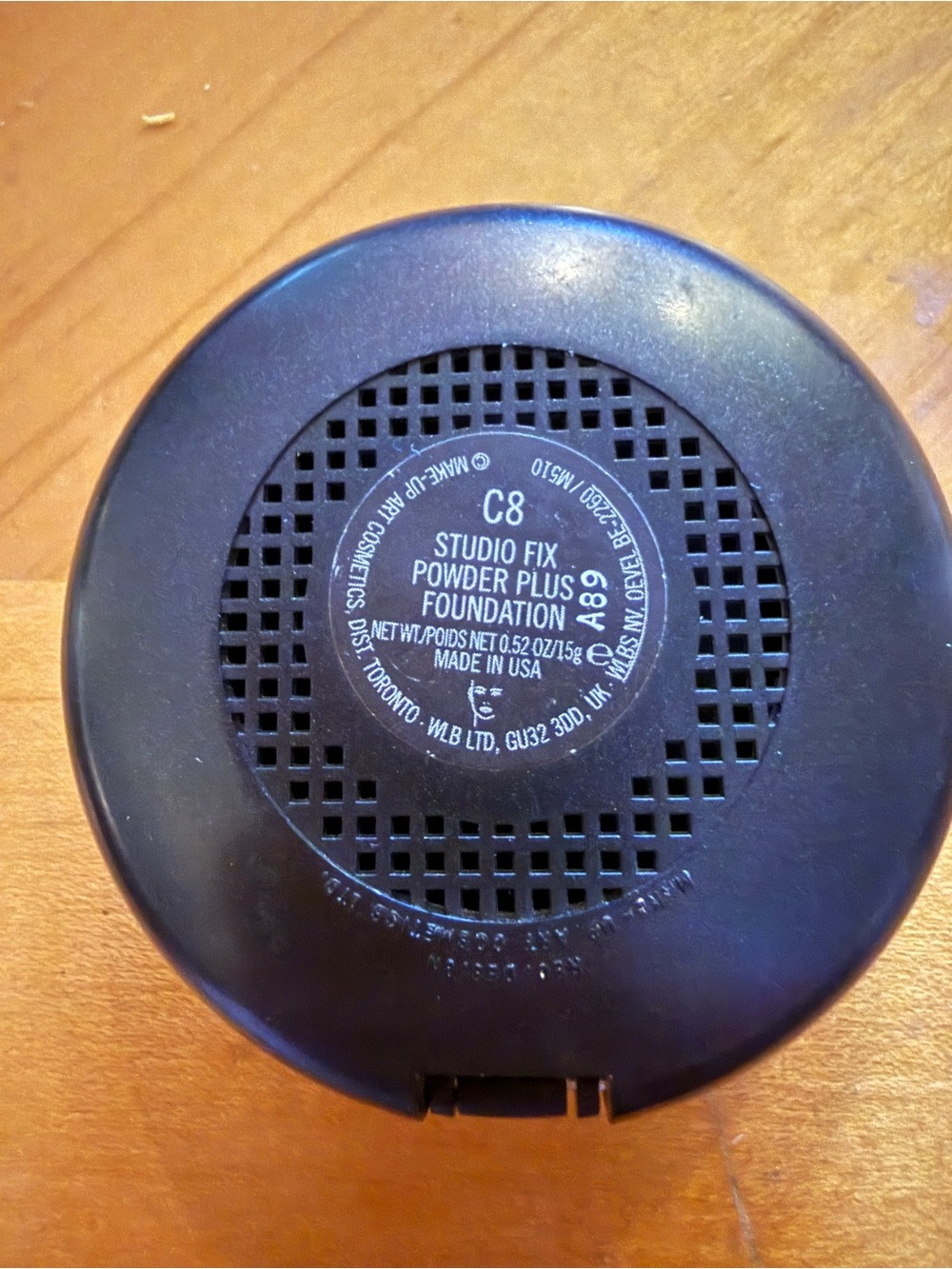 MAC Cosmetics Studio Fix Pressed Powder - Compact C8 original formula